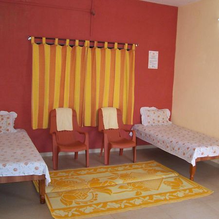 Mtdc Approved Mohiniraj Guest House Nashik Esterno foto
