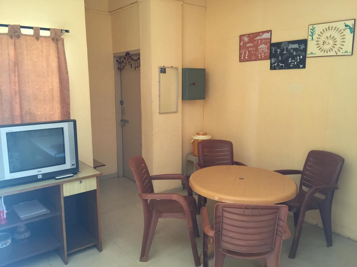 Mtdc Approved Mohiniraj Guest House Nashik Esterno foto