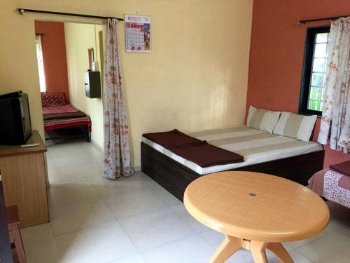 Mtdc Approved Mohiniraj Guest House Nashik Esterno foto